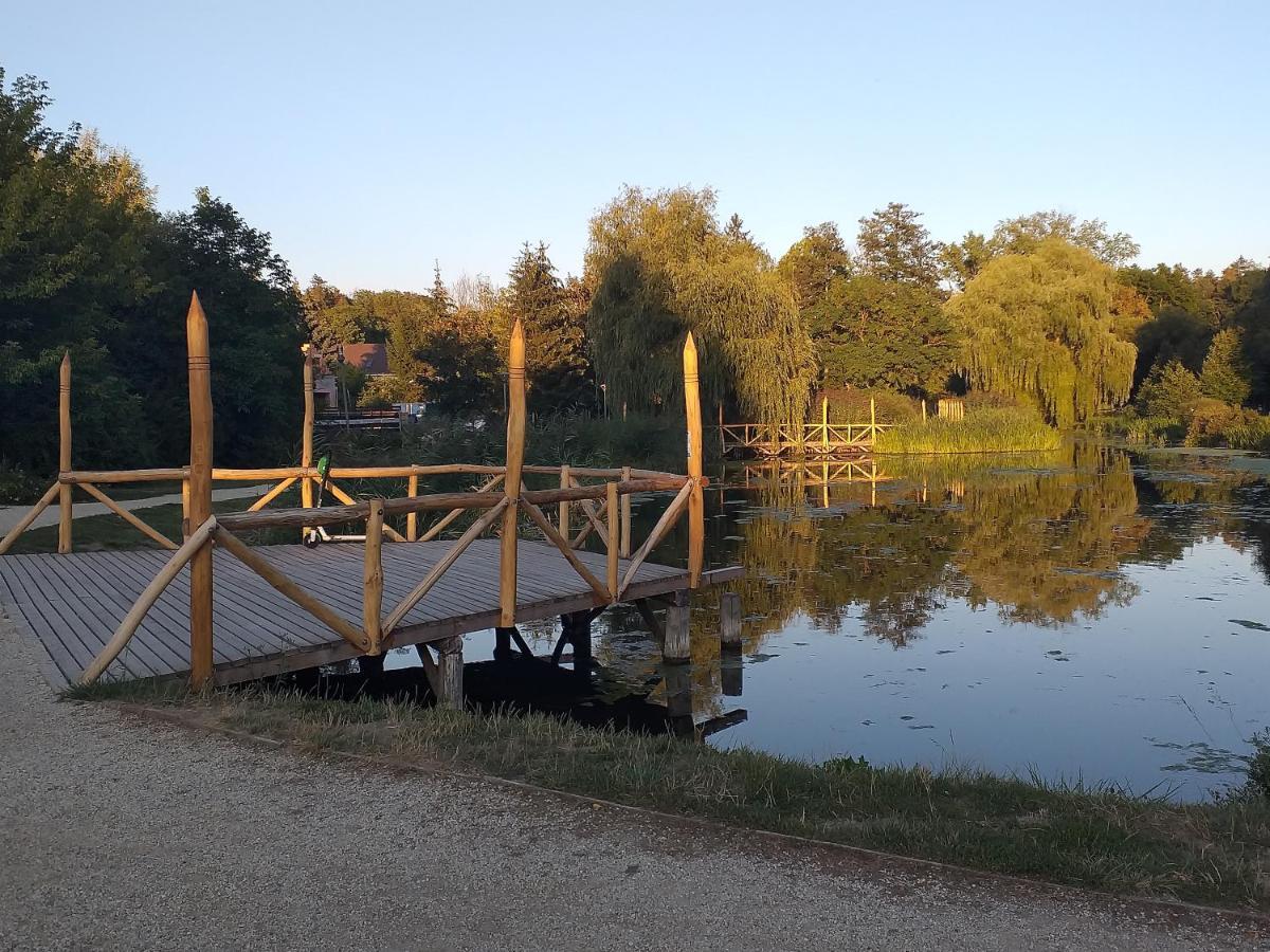 Galeria Villa Veszprém Esterno foto